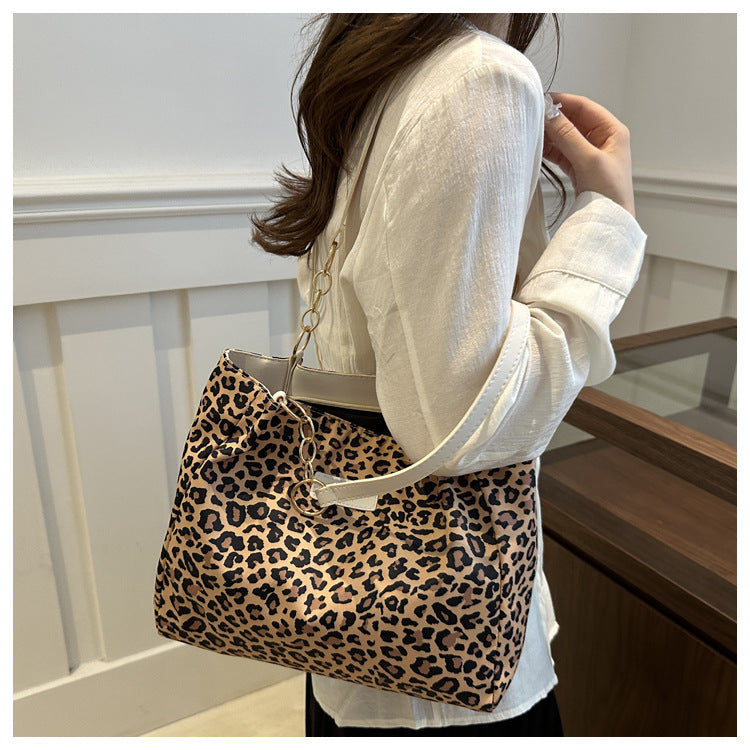 2024 New Korean Style Hand Carrying Large Capacity Personalized Casual Fashion Canvas Women's Bag Hand Carrying Shoulder Bag Tote Bag