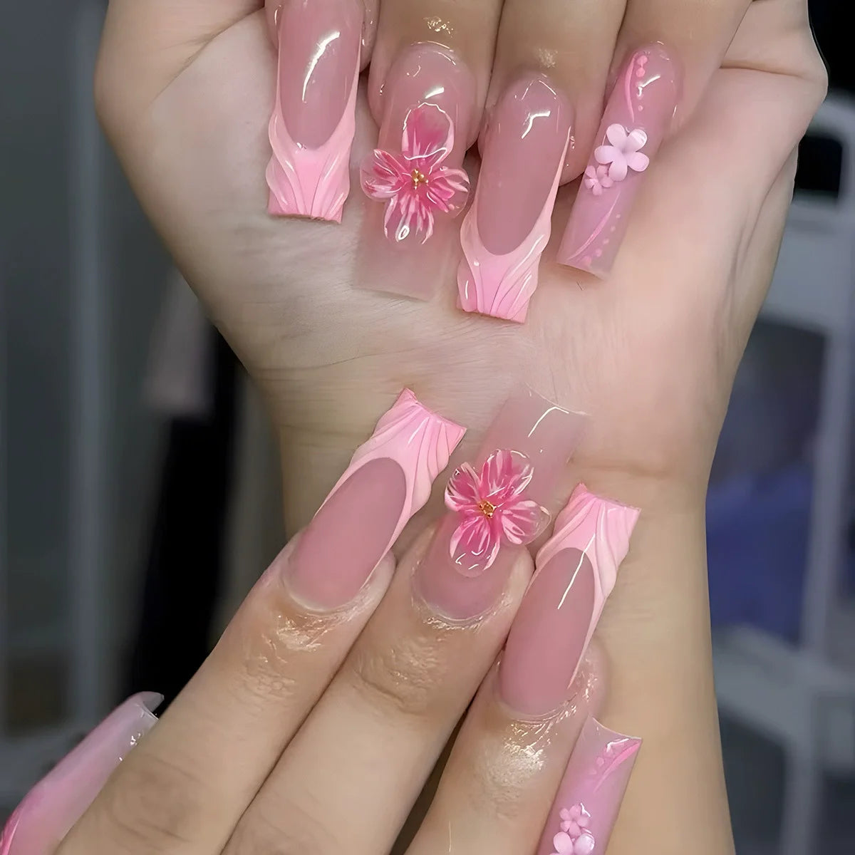 24Pcs Brown Long Coffin False Nails Glitter Ballet Wearable with French Design Fake nails Full Press on Nail Ins Nail Tips Art