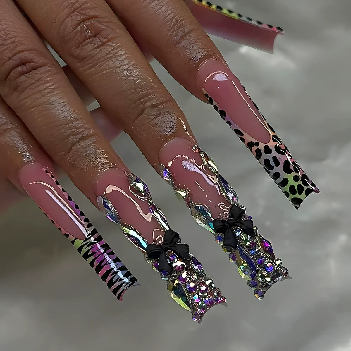 24Pcs Brown Long Coffin False Nails Glitter Ballet Wearable with French Design Fake nails Full Press on Nail Ins Nail Tips Art