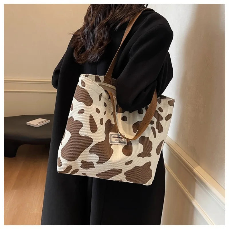 1pcs Fashion Student Crossbody Bag Large Capacity Commute Tote - Durable Corduroy Casual Travel Tote for Everyday Use