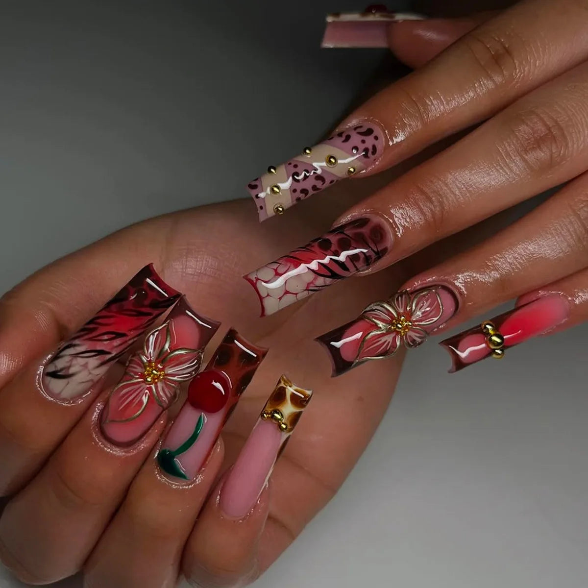 24Pcs Brown Long Coffin False Nails Glitter Ballet Wearable with French Design Fake nails Full Press on Nail Ins Nail Tips Art